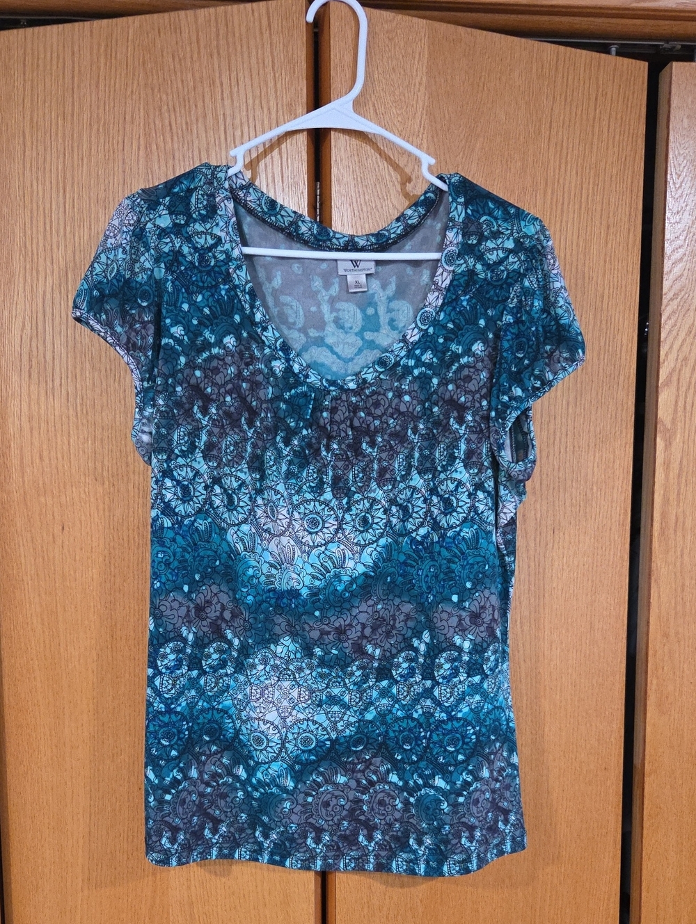 Worthington Teal and Black V-Neck Short Sleeve Top